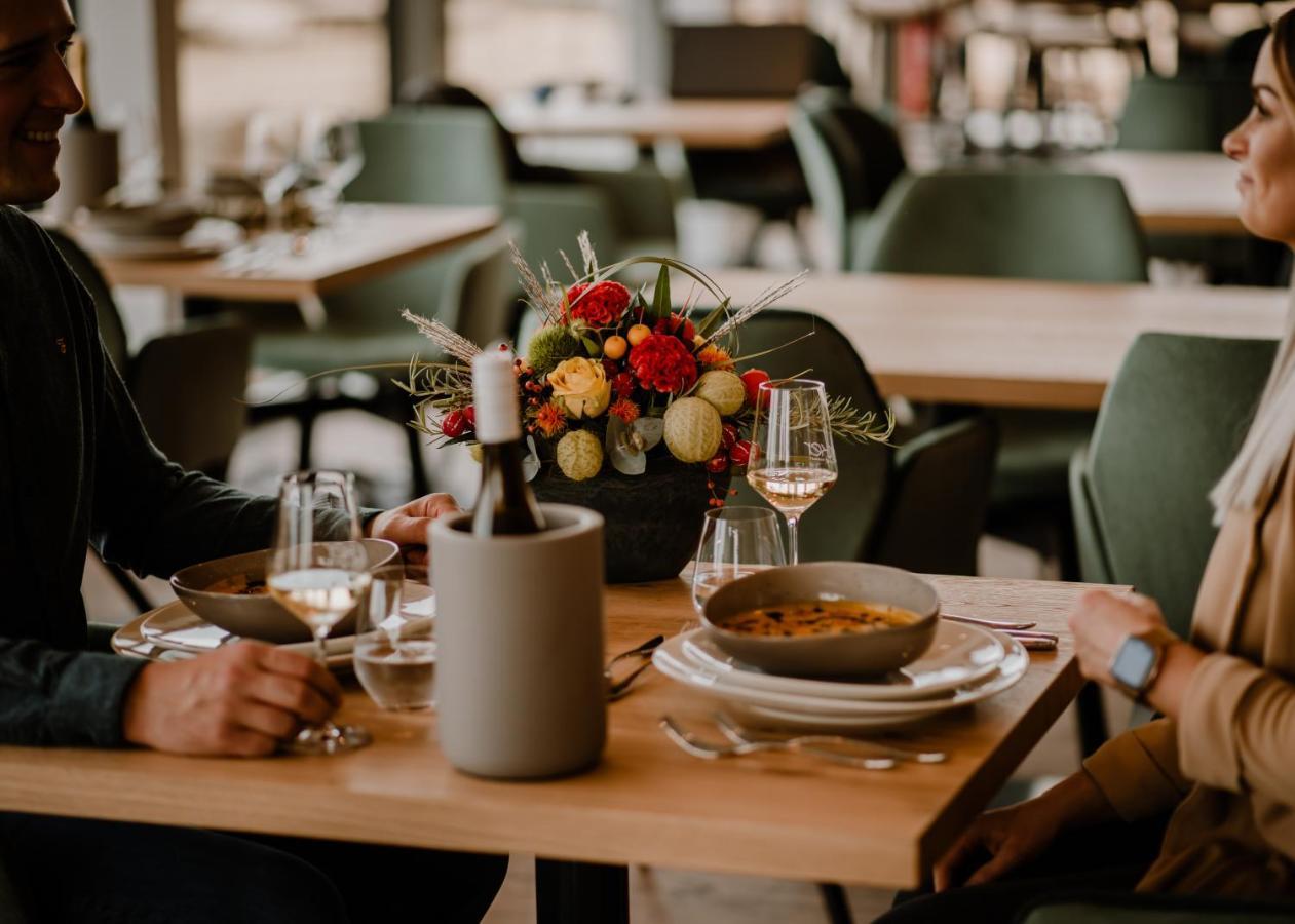 Weinzuhause Hotel-Restaurant-Vinothek Mommenheim Екстериор снимка