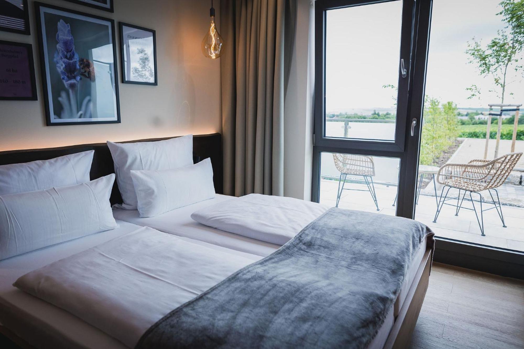 Weinzuhause Hotel-Restaurant-Vinothek Mommenheim Екстериор снимка